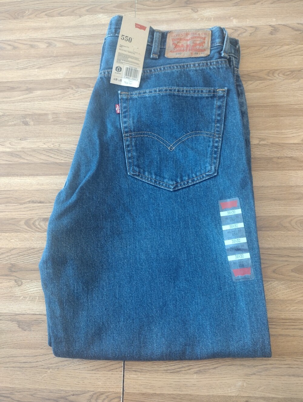 Levi's 550 Relaxed Fit Men's Blue Denim Jeans 38X32